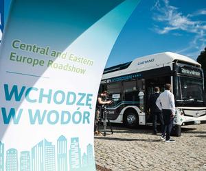 Jest cichy, a do tego zeroemisyjny. Gdynia testuje  nowoczesny autobus wodorowy