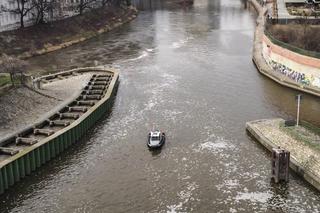 Makabryczne odkrycie we Wrocławiu. Ciało kobiety wyłowione z Odry