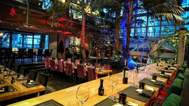 Na dachu, nad wodą czy z kotami? Oto TOP 8 restauracji w niezwykłych miejscach! [GALERIA]