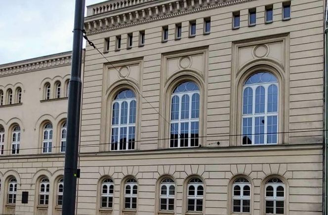 6. III Liceum im. św. Jana Kantego