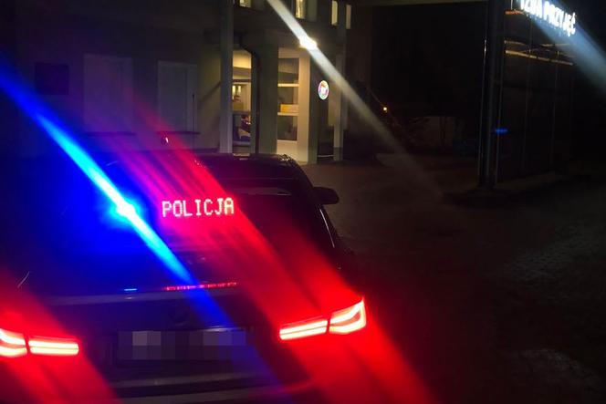 Gdańsk: Grupa Speed w akcji! Dziecko połknęło proszek do prania. Policja eskortowała auto