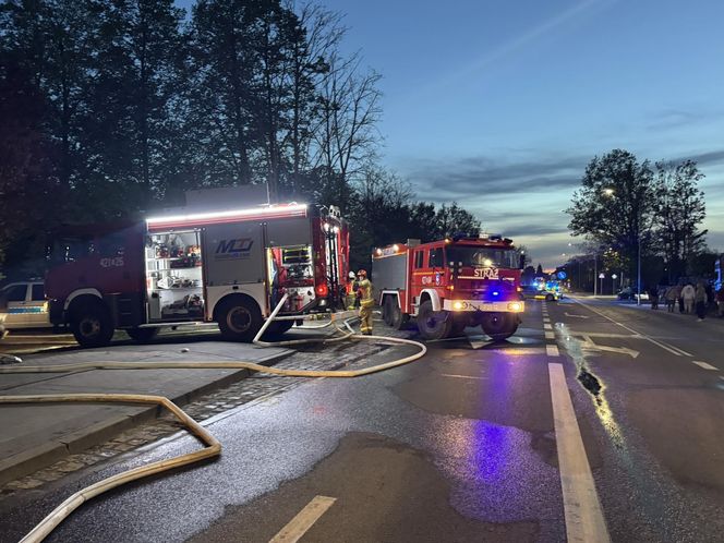 Pożar budynku socjalnego w Człuchowie. Ewakuacja mieszkańców