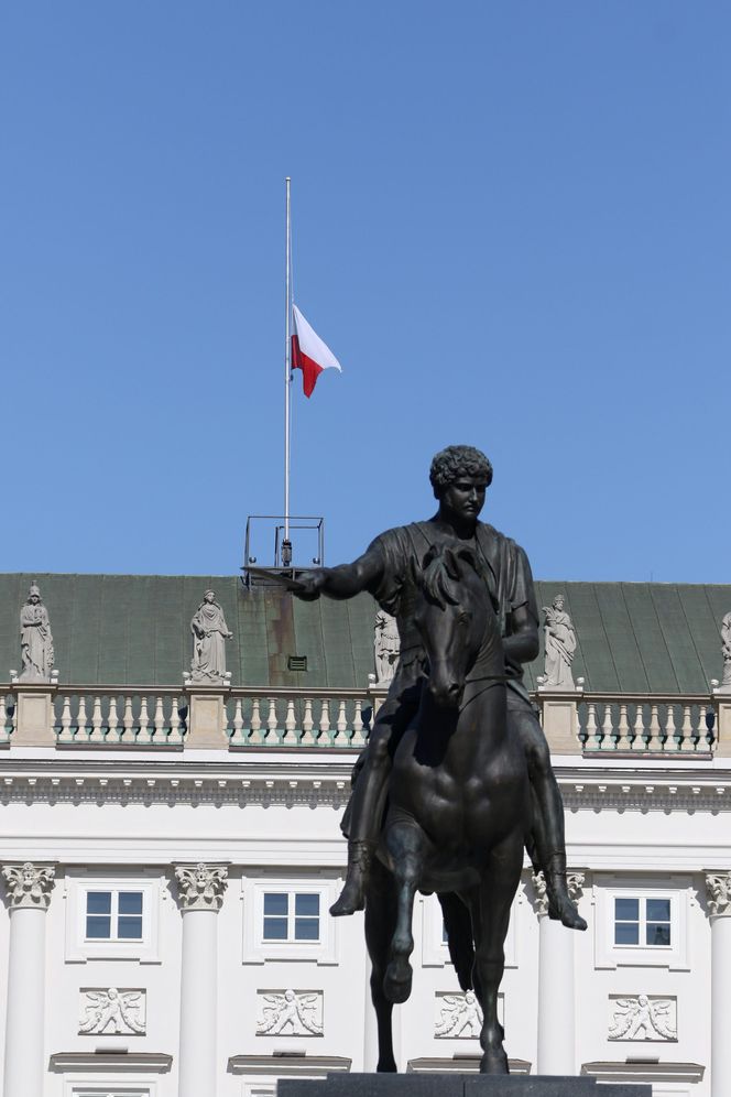 Żałoba narodowa w Warszawie
