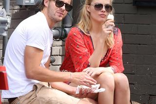 Margot Robbie, Tom Ackerley