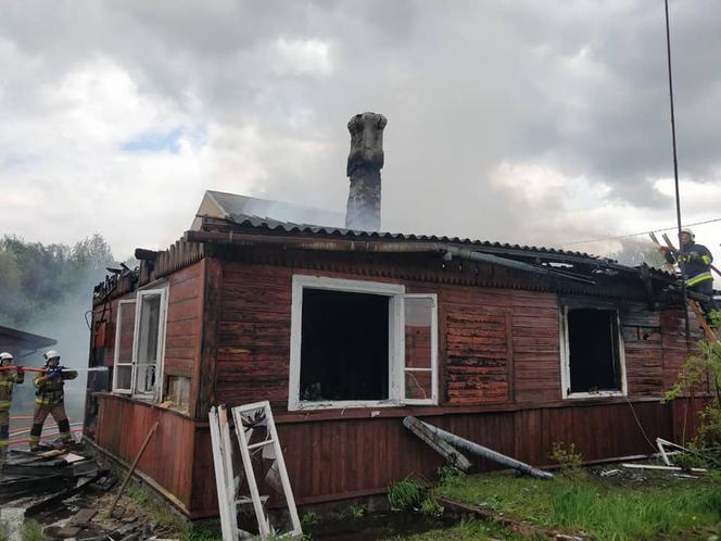 Koszmarny pożar pod Mińskiem Mazowieckim. Strażacy odnaleźli zwęglone ciało 90-latki