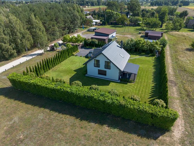 Matka z córeczkami zginęła w szambie! Tragedia pod Koninem