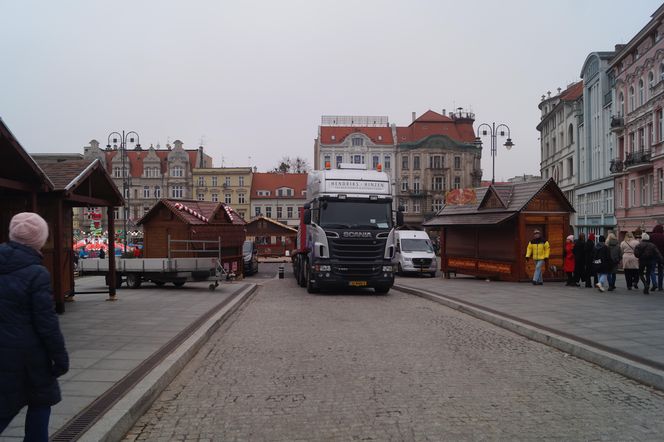 Trwają przygotowania do Bydgoskiego Jarmarku Świątecznego [ZDJĘCIA]