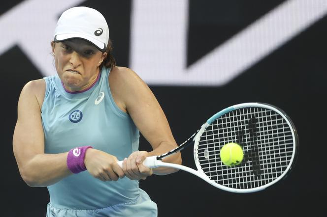 Zarobki na Australian Open 2021. Ile wynoszą nagrody dla zwycięzców? Ile zarobi Iga Świątek ...