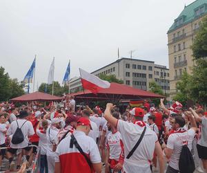 Nie mogliśmy powstrzymać łez przy hymnie reprezentacji Polski. Kibice biało-czerwonych gotowi na mecz Polska - Austria, cały Berlin słyszał Mazurka Dąbrowskiego