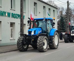 Rolnicy wyszli na ulice. Rozpoczął się protest w woj. łódzkim. „Opłacalność jest na krytycznym poziomie”