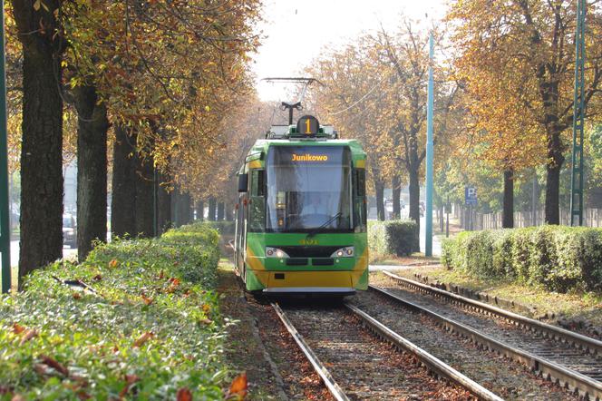 Więcej tramwajów i autobusów na Wszystkich Świętych!