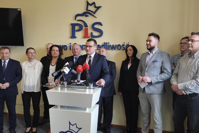 Kandydatów PiS do Rady Powiatu Koszalińskiego przedstawił poseł Paweł Szefernaker. 