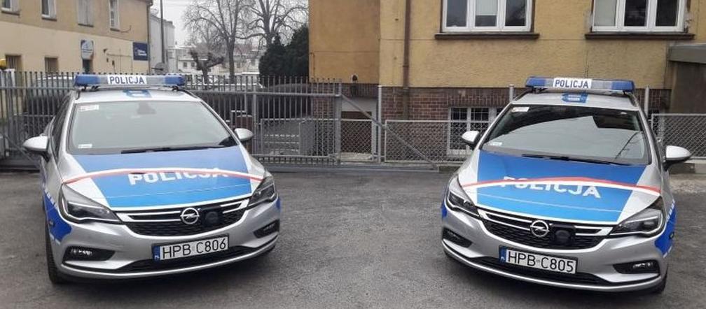 Pięc nowych radiowozów zasiliło flotę Komend Powiatowych Policji w Oławie i w Jaworze. 