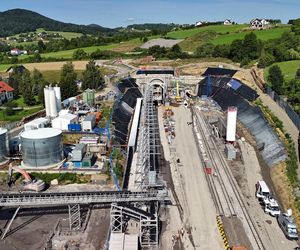 Tunel kolejowy pod Pisarzową, Limanowa