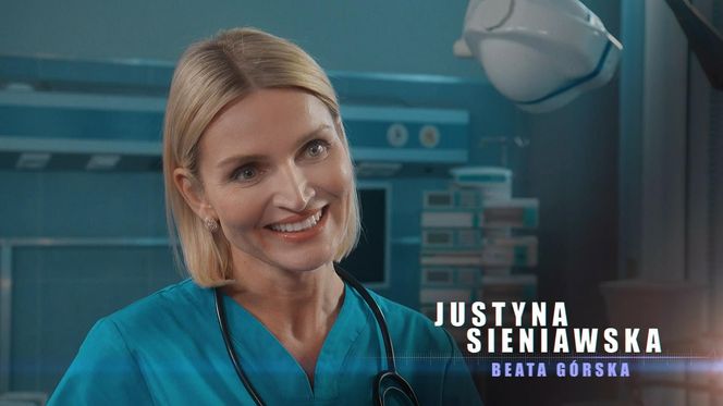 Nowa czołówka Na sygnale od 733 odcinka. Beata Górska (Justyna Siniewska)