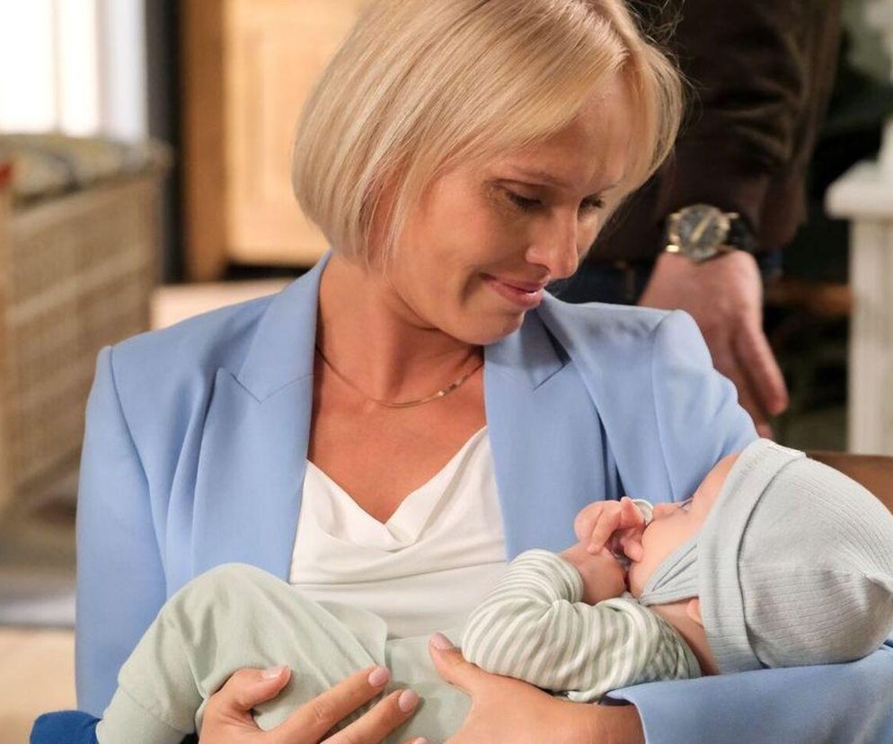 M jak miłość odc. 1876. Dorota (Iwona Rejzner), Antoś (Mark Myronenko)