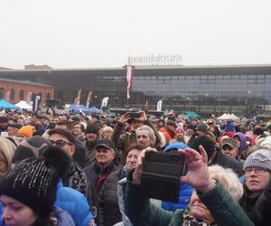 Łódzki Piknik Niepodległościowy. Mieszkańcy świętowali w Manufakturze [ZDJĘCIA]