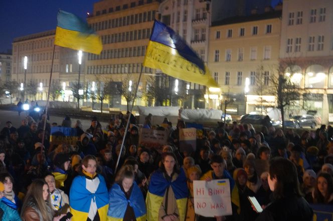 Manifestacja w trzecią rocznicę wybuchu wojny w Ukrainie