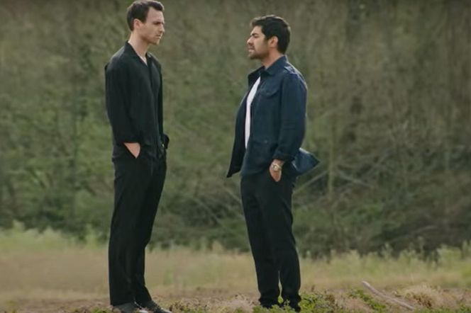 Mężczyźni rozmawiają sporo o interesach 