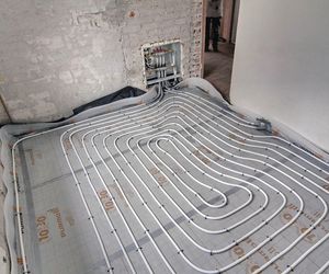 Rozdzielacze w instalacjach grzejnikowych i ogrzewania podłogowego. Rodzaje, budowa, funkcje