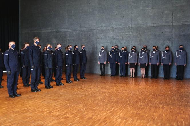 Małopolska ma 30 nowych policjantów. Większość będzie pracować w Krakowie 