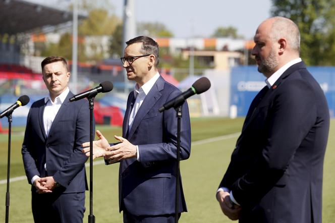 Premier Mateusz Morawiecki na stadionie Rakowa Częstochowa