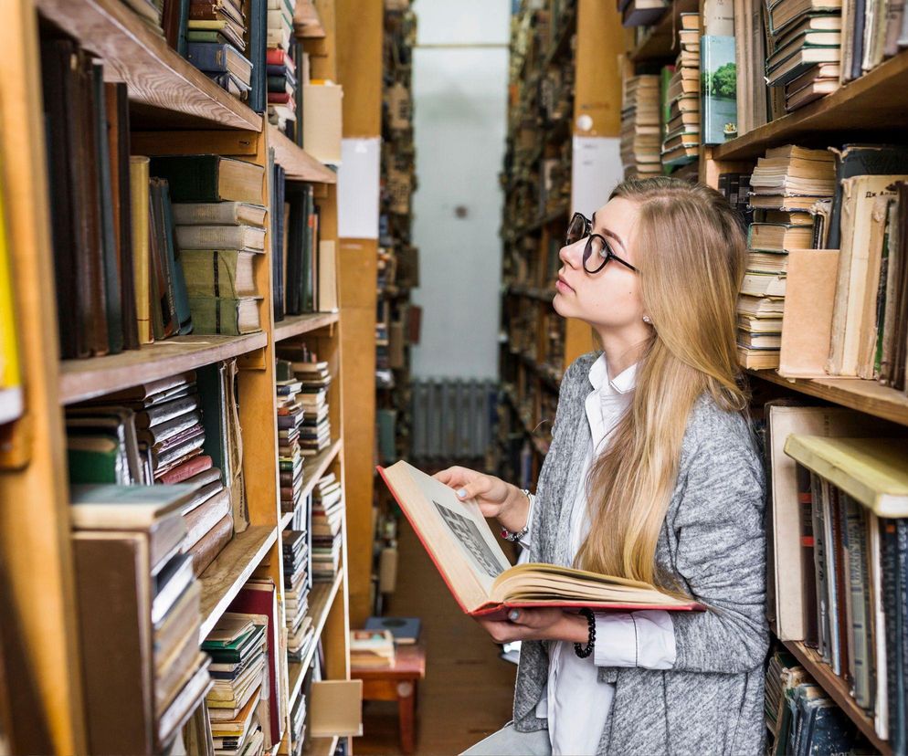 Noc Bibliotek 2024.Co będzie się działo w Olsztynie? Sprawdź program jubileuszowej edycji wydarzenia!