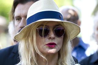 Monika Olejnik w żałobie: Żegnaj Mamo. Dziennikarka TVN pokazała zdjęcie z dzieciństwa [GALERIA]