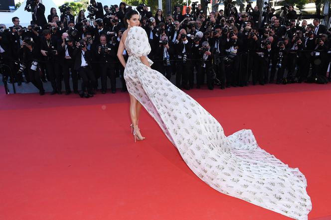 Cannes 2017: Kendall Jenner na czerwonym dywanie!