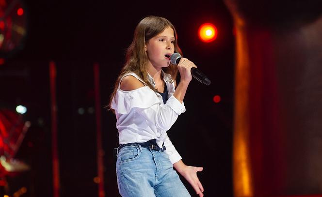 Sobowtórka Roksany Węgiel w The Voice Kids 4! Dawid Kwiatkowski będzie w szoku [WIDEO]