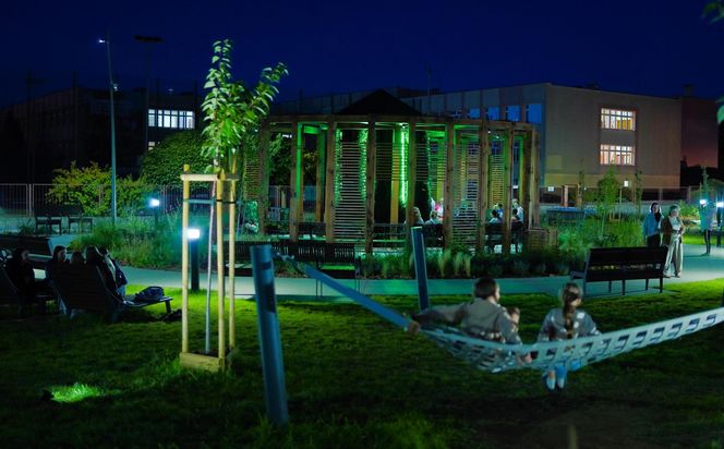 Park kieszonkowy i tężnia solankowa. To nowa atrakcja w Ostrowcu Świętokrzyskim