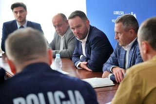 Szczątki drona w pow. bialskim. Wojewoda zwołał sztab kryzysowy
