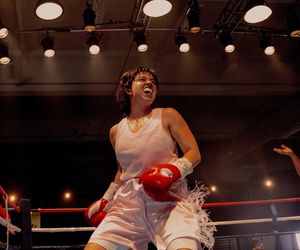 Sydney Sweeney jako Christy Martin.