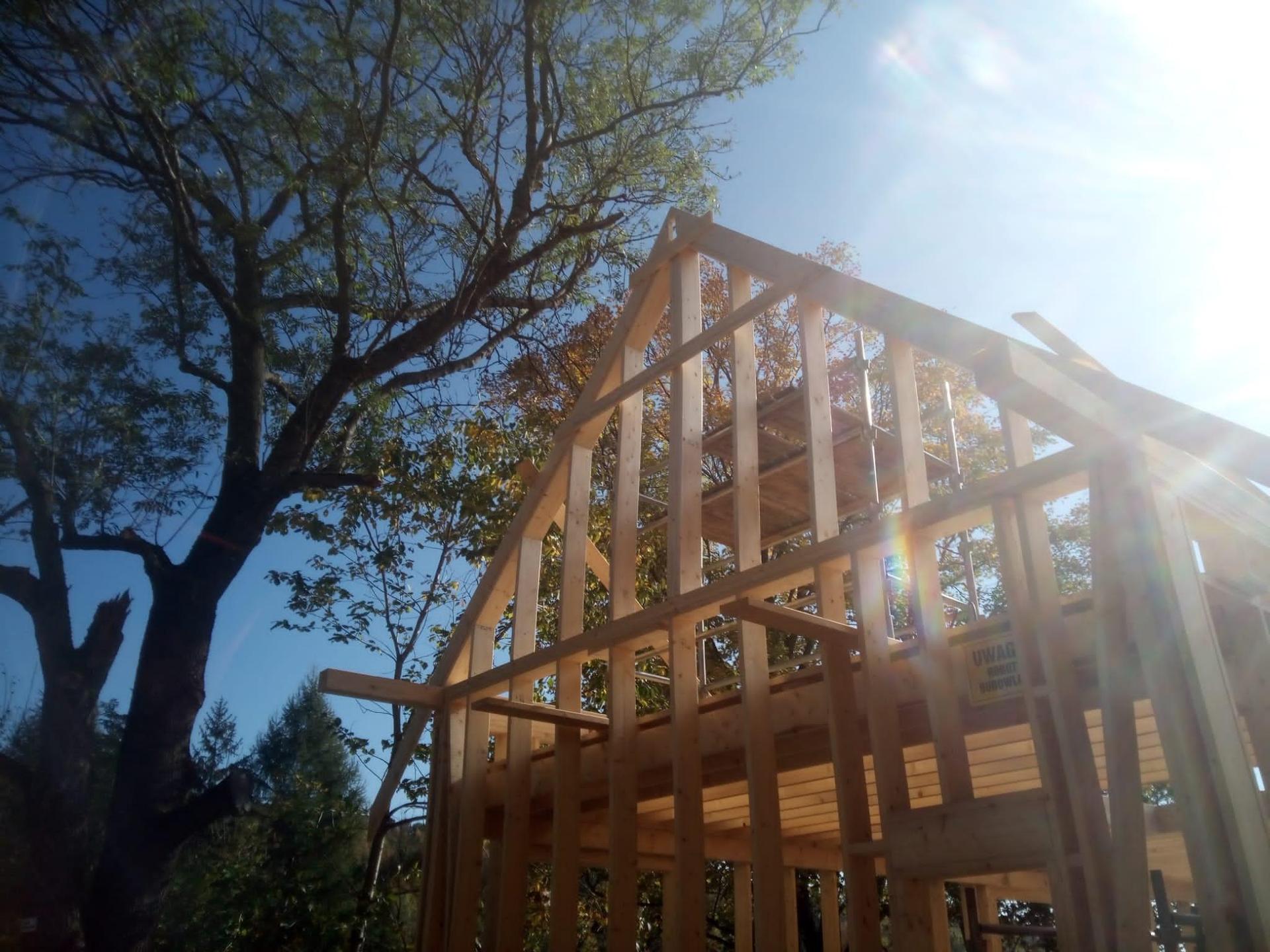 Budowa domu okapowego