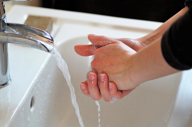 Rysiek z Klanu byłby z Ciebie dumny? Sprawdź, czy dobrze myjesz ręce! 