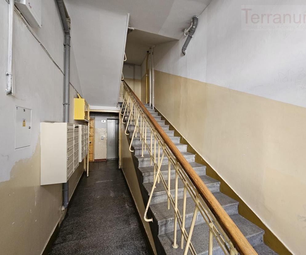 Tak wygląda klatka schodowa 