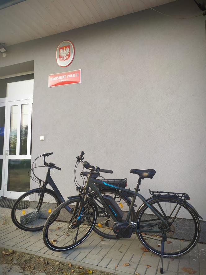 Łupem złodzieja padły 2 rowery elektryczne warte ponad 10 tys. zł.