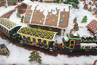 Miasto z Piernika we Wrocławiu już otwarte! Byliśmy zobaczyć pachnącą wystawę w Kolejkowie 