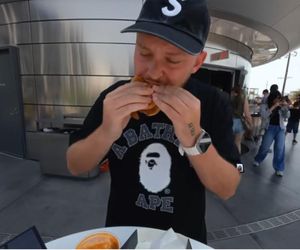 Książulo odwiedził restaurację Elona Muska. Tyle zapłacił za zamówienie. Dużo?