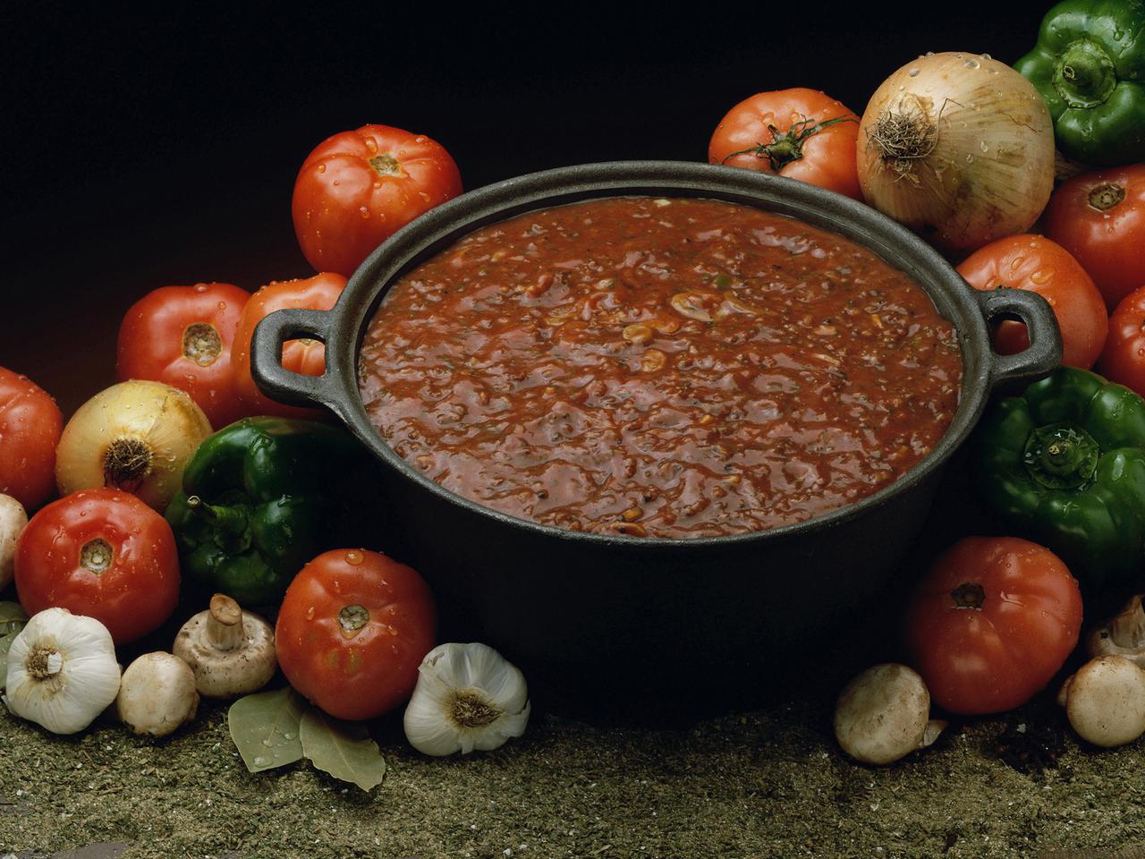 Leczo w słoikach, sprawdzony przepis na węgierski przysmak