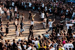 To było jak najazd barbarzyńców! Mieszkańcy Służewca nie mogą się otrząsnąć po niedzielnym festiwalu