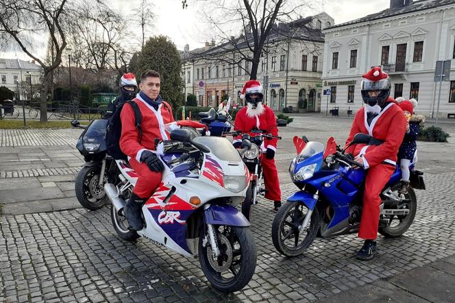 Bez reniferów i sań, ale na motocyklach. Motomikołaje znowu w drodze. Mają setki prezentów