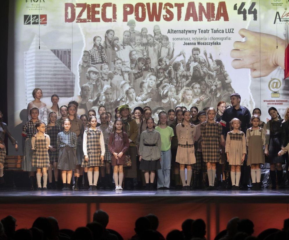 Taneczna lekcja historii w sali widowiskowej „Podlasie”