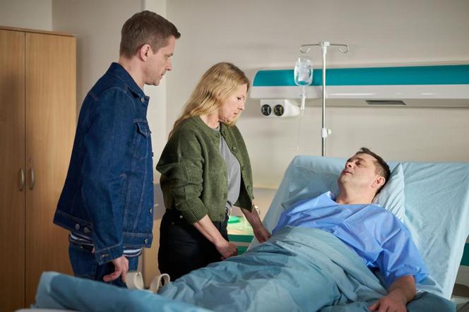 Na Wspólnej, odc. 3776: Sławek (Mariusz Słupiński), Renata (Marta Jankowska), Robert Tadeusiak (Dariusz Wnuk)
