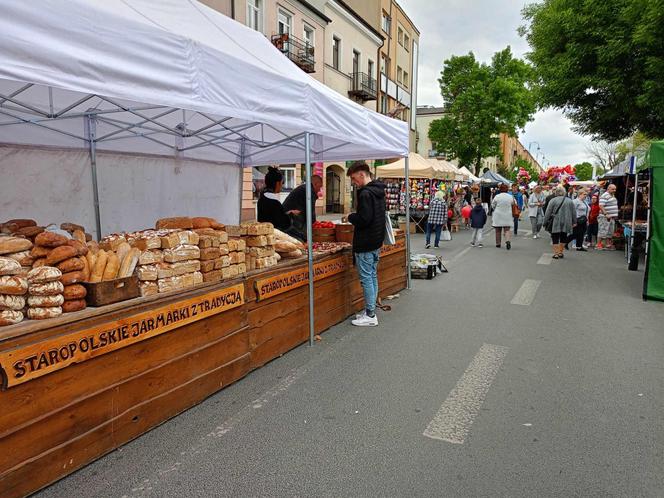 Stoiska wystawców podczas Jarmarku św. Stanisława można odwiedzać w godz. 10.00-18.00 w dn. 10 i 11 maja