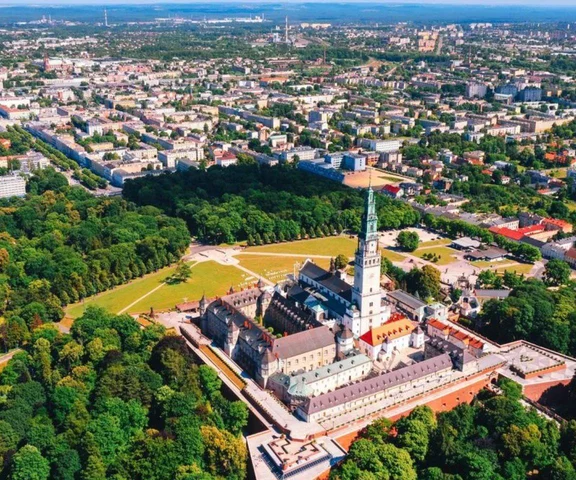 Oto najszczęśliwsze miasta w Polsce 2025. Kogo wyróżniono?