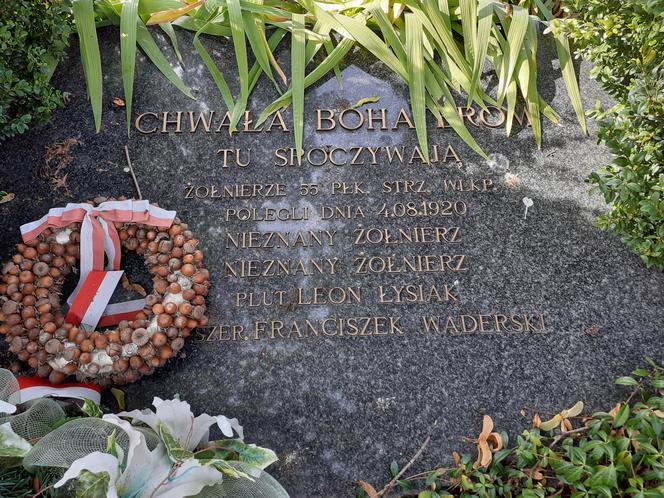 Wycieczka krajoznawcza Muzeum Regionalnego w Siedlcach śladem upamiętnień wojny polsko-bolszewickiej z 1920 roku