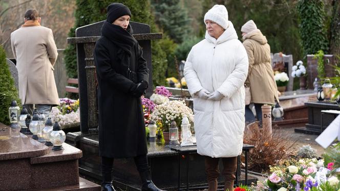 Barwy szczęścia odc. 2616. Basia (Sławomira Łozińska), Justyna (Lidia Sadowa)	
