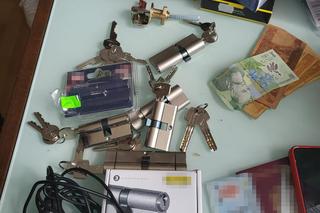 Kradli z mieszkań, co się napatoczyło. Bydgoscy policjanci rozbili szajkę włamywaczy