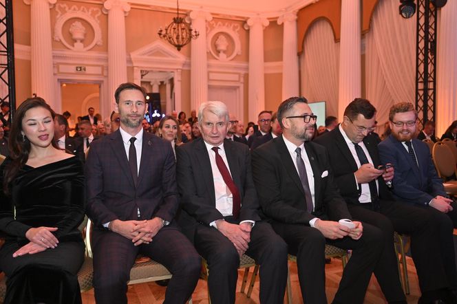Posłanka Uznańska-Wiśniewska zadała szyku na gali Złoty Laur "Super Biznesu"